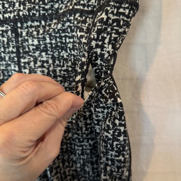 Women's Gap Fit Power Move High Rise Ankle Legging Black White Small Athletic - Picture 8 of 8